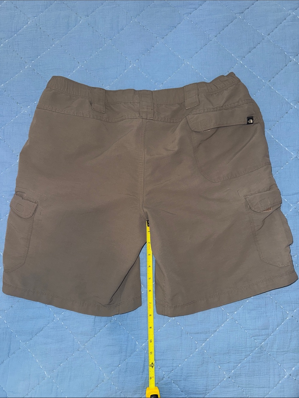 The North Face Men's Olive Brown Cargo Shorts - Picture 3 of 4